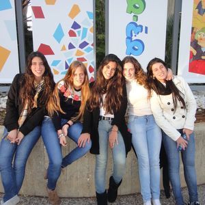 Meet your Posher, Melu